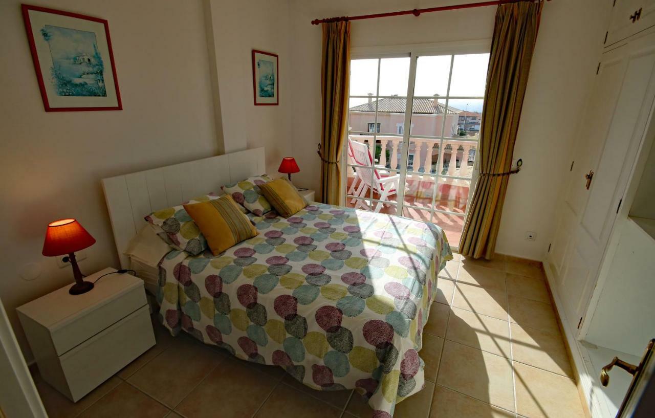 Las Dunas 2 By Rentmedano Pretty 2 Bedroom Villa, Ocean Views, Pool And Wifi El Médano Eksteriør billede